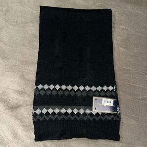 Club Room Men’s Black Silver Gray Fine Knit Scarf